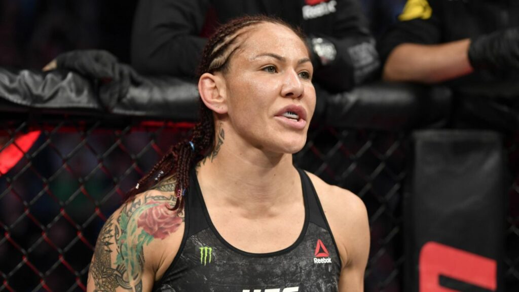 Cris Cyborg's Husband: The MMA Fighter Was Married to Evangelista Santos; Now She's Engaged to Ray Elbe; She Has No Husband, Just a Fiance Currently!