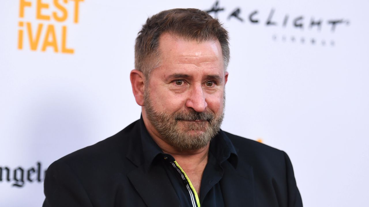 Fans think Anthony LaPaglia appears to have had a weight gain. 