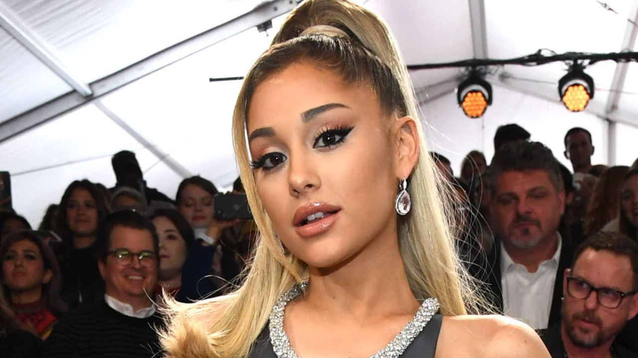  Some of her fans believe Ariana Grande is suffering from an eating disorder.
