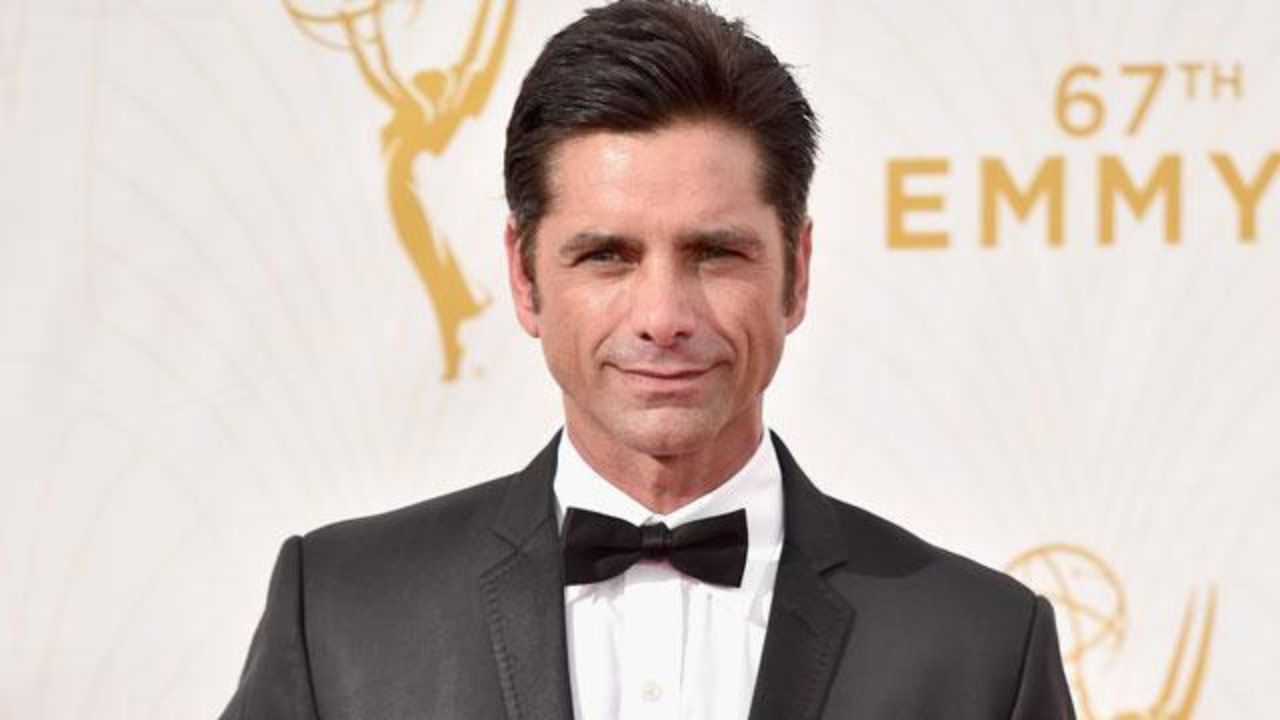 John Stamos says the secret of his ageless look is Bioxidea Miracle 24 Face Mask for Men, not plastic surgery.
