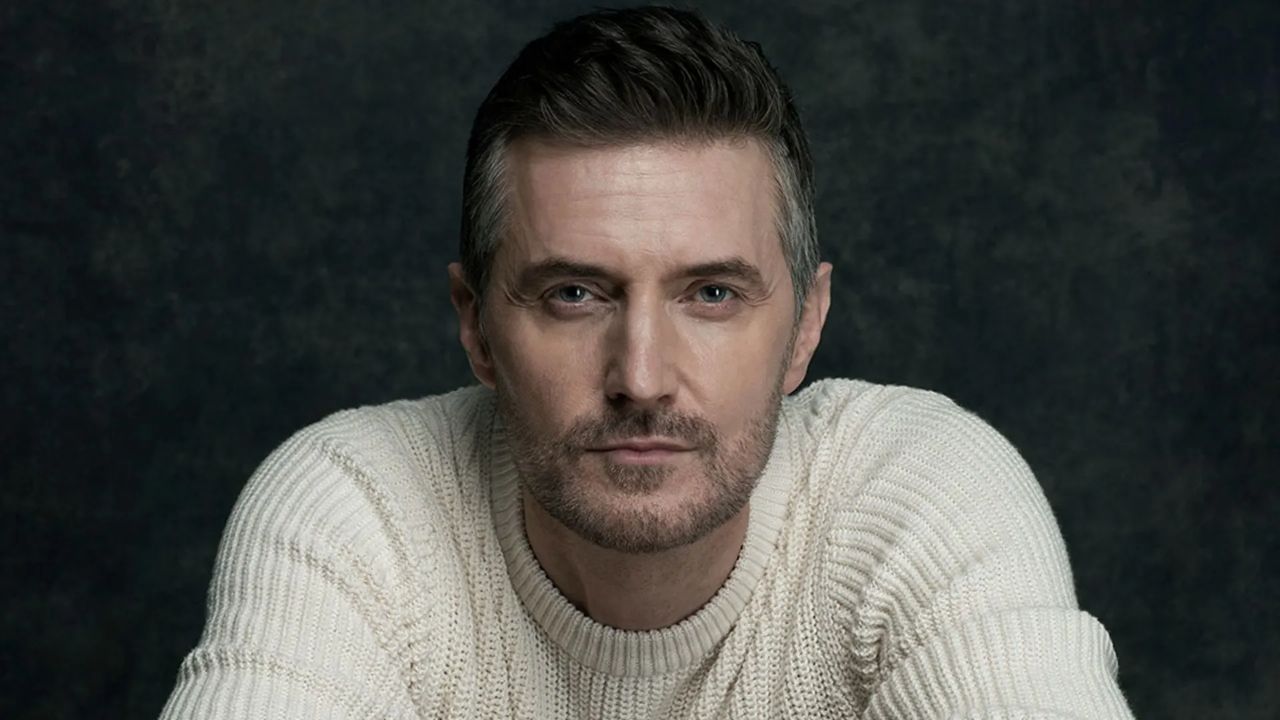Richard Armitage is rumored to have been in a romantic relationship with Lee Pace.
