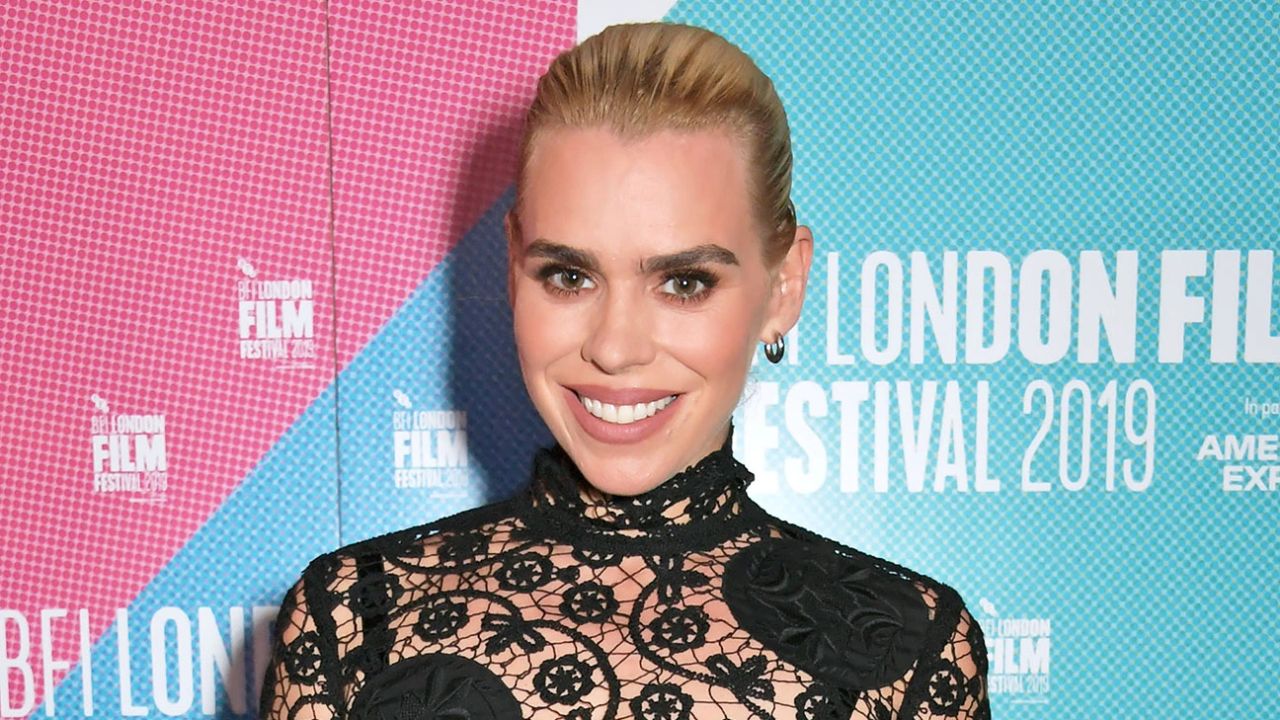 Billie Piper is suspected by her fans of having lip fillers, jaw surgery, and veneers.
