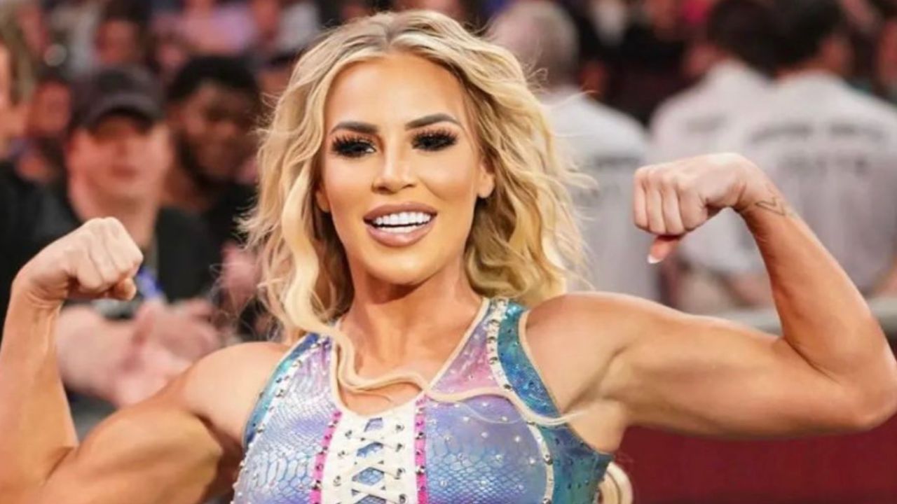 Dana Brooke has messed up her face with plastic surgery, her fans think.
