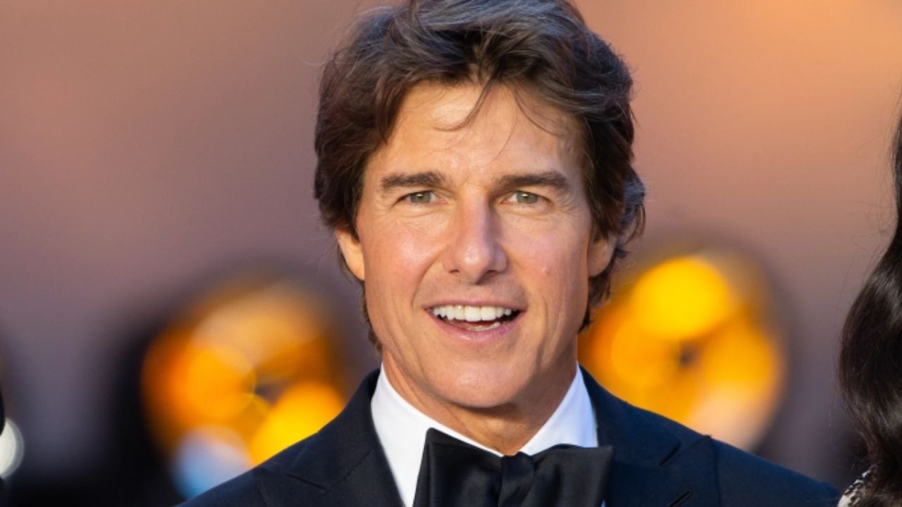 Is Tom Cruise a Pilot in Real Life? Is He Actually Qualified to Fly?