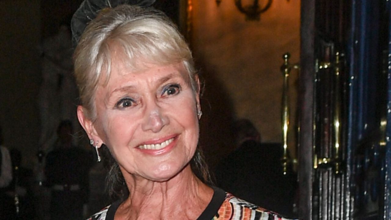 Jan Leeming has maintained that she has not had plastic surgery except for a nose job to fix her fractured nose.
