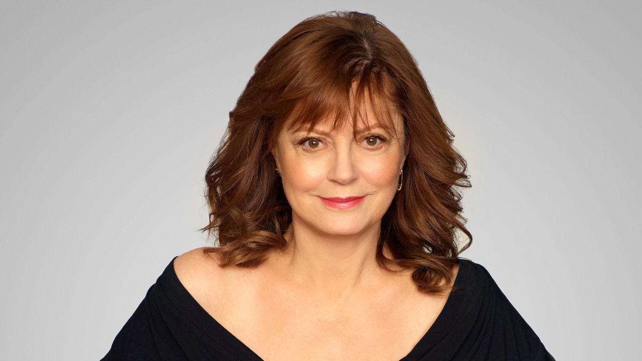 Susan Sarandon's young looks have caused people to suspect that she has had plastic surgery. houseandwhips.com
