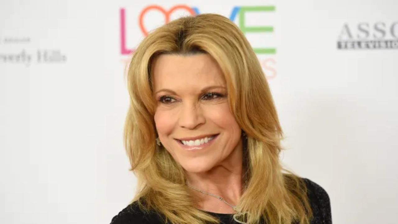 Vanna White's ageless beauty has sparked plastic surgery speculations about her. 