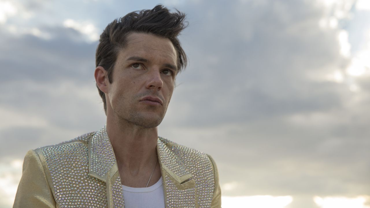 Brandon Flowers allegedly had Botox, fillers, and a thread lift. houseandwhips.com