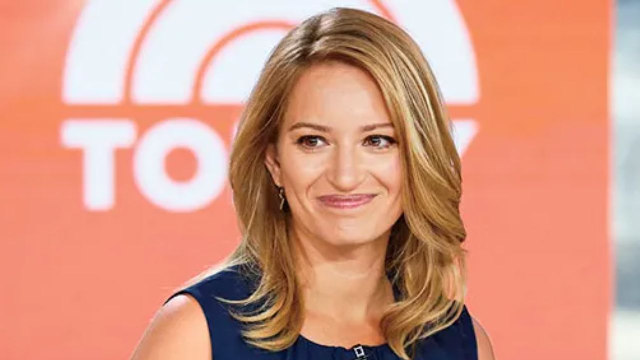 Katy Tur is believed to have had plastic surgery to increase her breast size. houseandwhips.com
