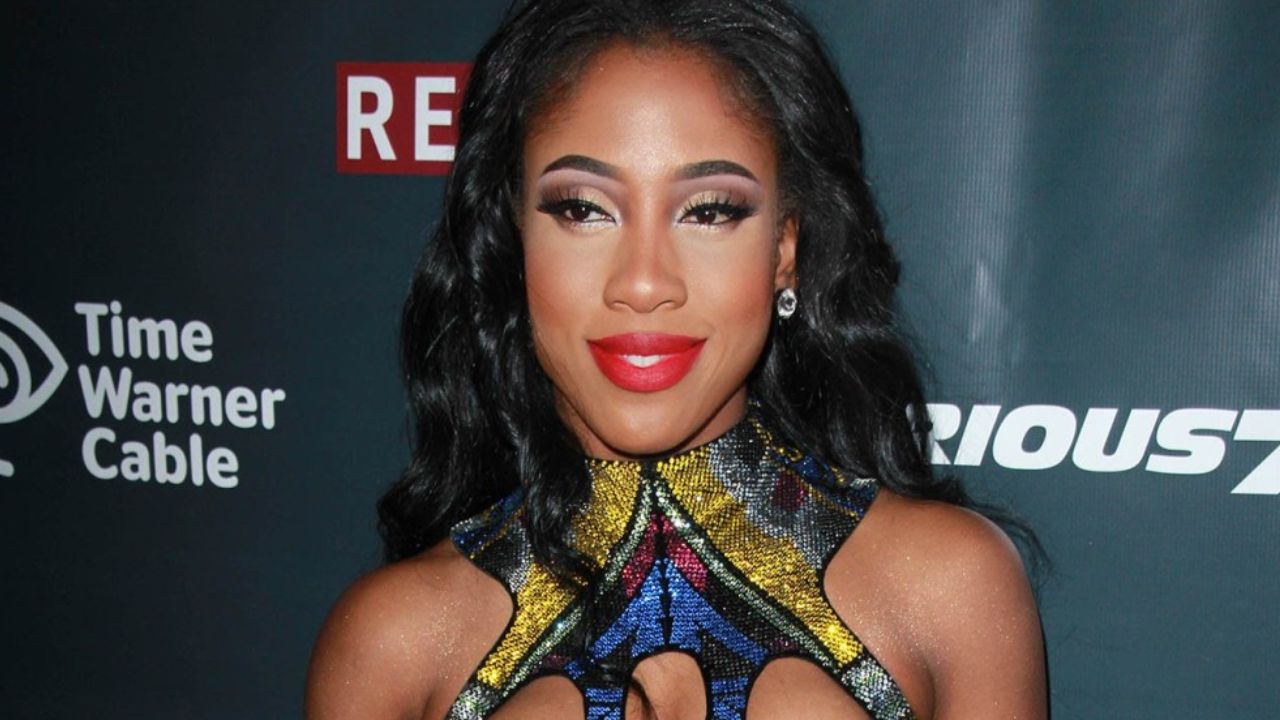 Sevyn Streeter has not yet acknowledged the plastic surgery speculations. houseandwhips.com
