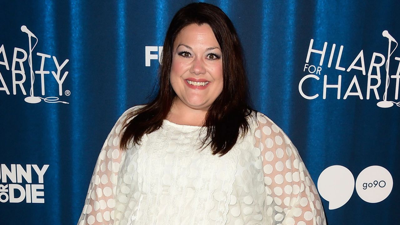 Brooke Elliott supposedly had weight gain because she's pregnant.
houseandwhips.com