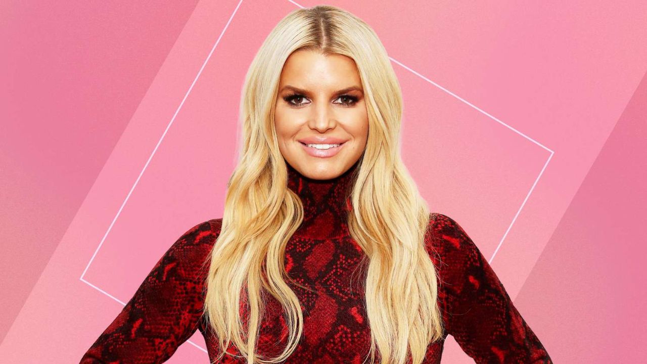 Jessica Simpson was not even spared by the trolls when she had pregnancy weight gain. houseandwhips.com