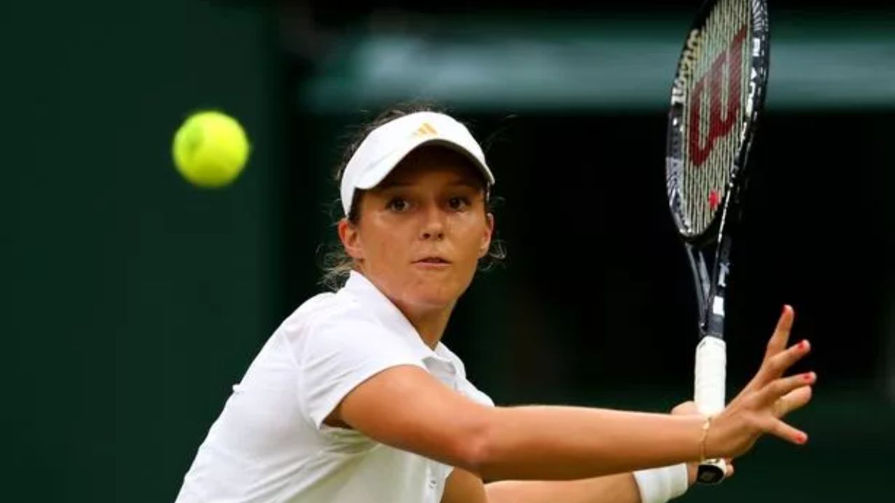 Laura Robson retired from tennis at the age of 28 on 16 May 2022. houseandwhips.com