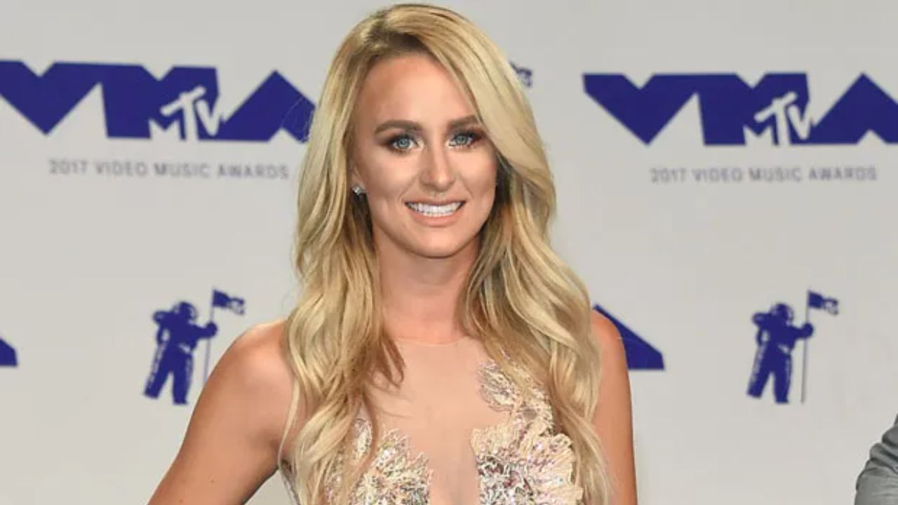 Leah Messer often faces plastic surgery accusations from Teen Mom viewers. houseandwhips.com