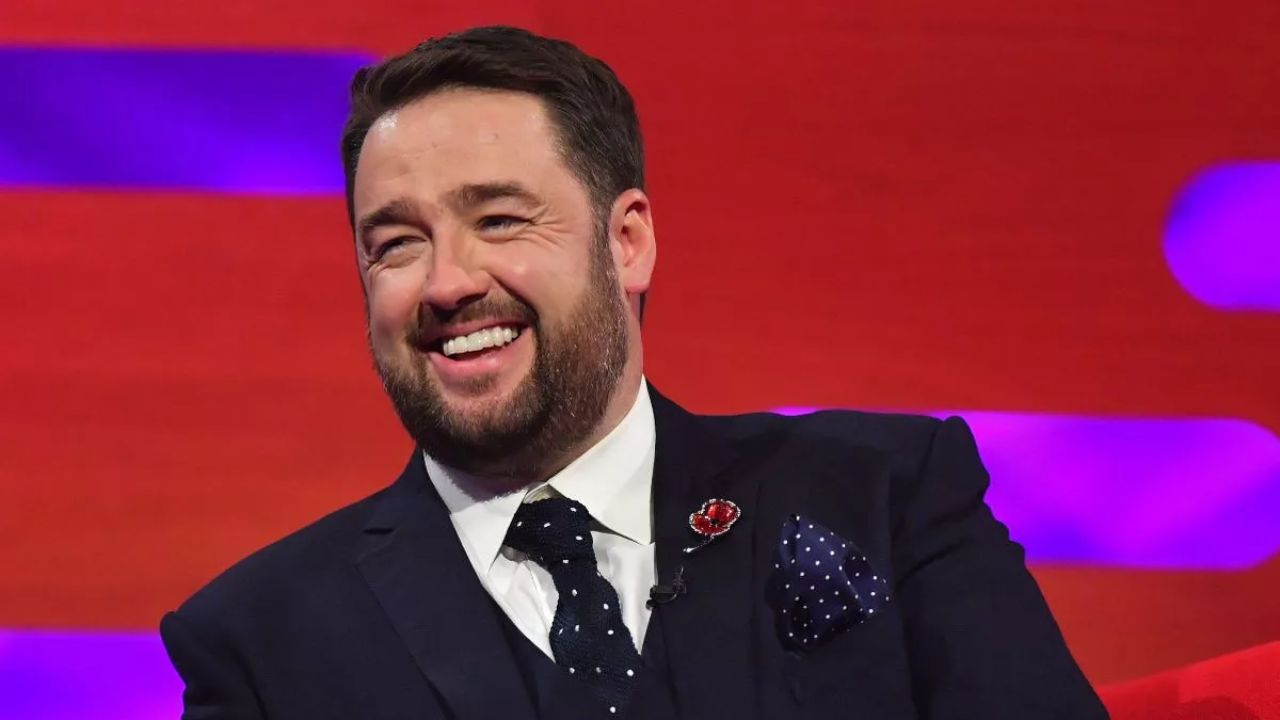 Jason Manford's substantial weight loss of 3 stones in just 6 months shocked his fans. houseandwhips.com