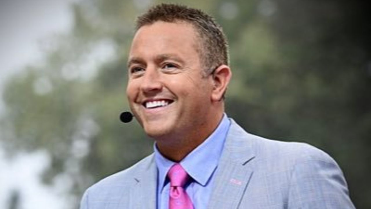 Kirk Herbstreit has not yet acknowledged his weight loss. houseandwhips.com