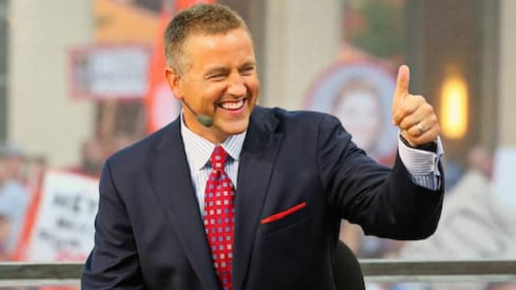 Kirk Herbstreit appears to have had a minor weight loss. houseandwhips.com