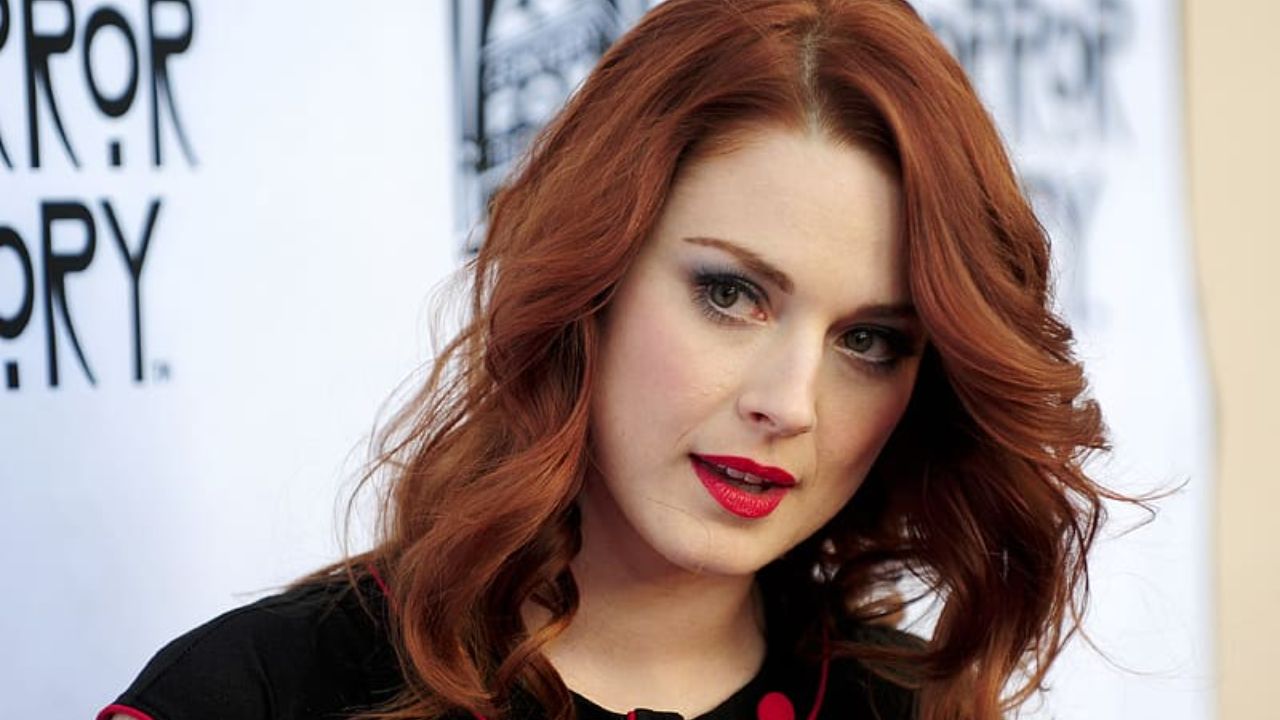 Alexandra Breckenridge does not appear to have had a weight gain. houseandwhips.com