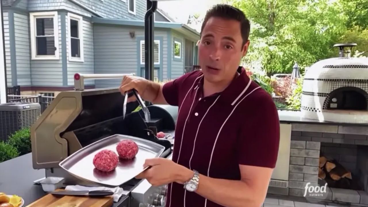 Jeff Mauro's fans wonder if he has had weight loss surgery. houseandwhips.com