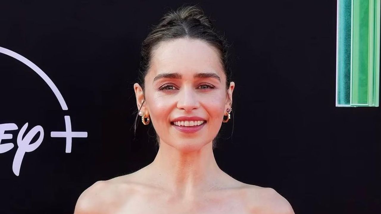 Emilia Clarke is rumored to be returning soon to the Marvel Cinematic Universe (MCU). houseandwhips.com