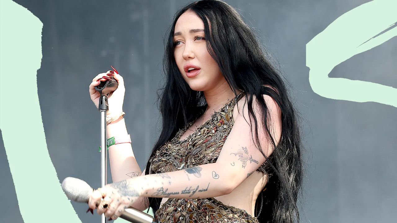 Noah Cyrus is highly suspected of having plastic surgery. houseandwhips.com