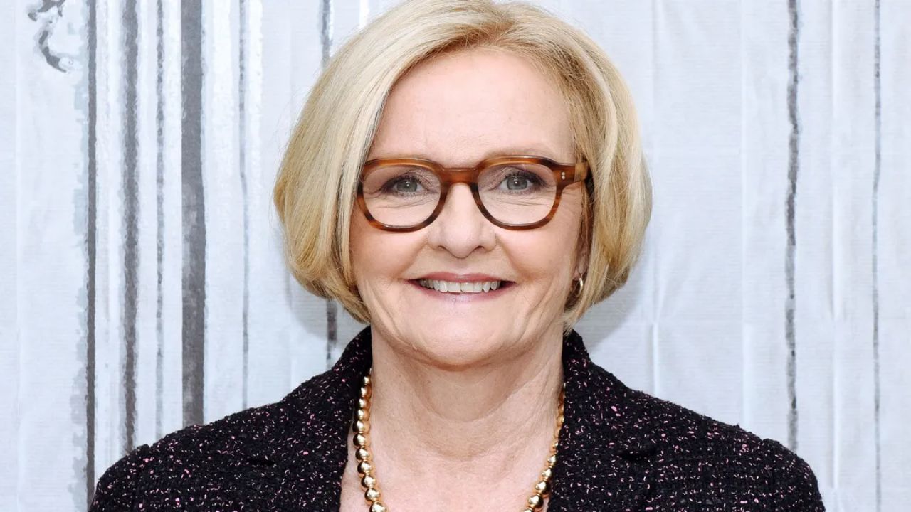 Claire McCaskill is believed to have had plastic surgery to look young. houseandwhips.com