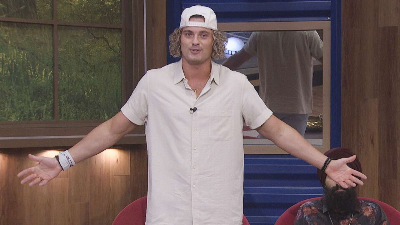 Matt had a weight gain of 15 pounds after he entered the Big Brother house. houseandwhips.com