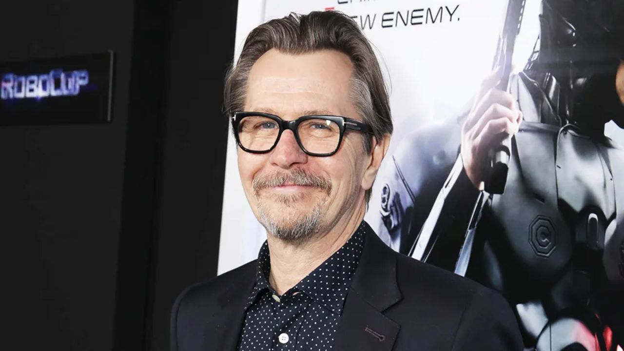 Gary Oldman had a weight gain of 15 pounds before filming the first season of Slow Horses. houseandwhips.com