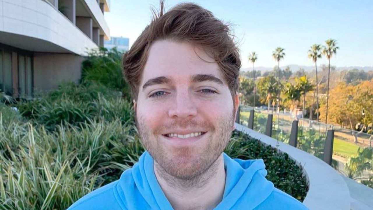 Shane Dawson doesn't seem to have been honest about his liposuction. houseandwhips.com
