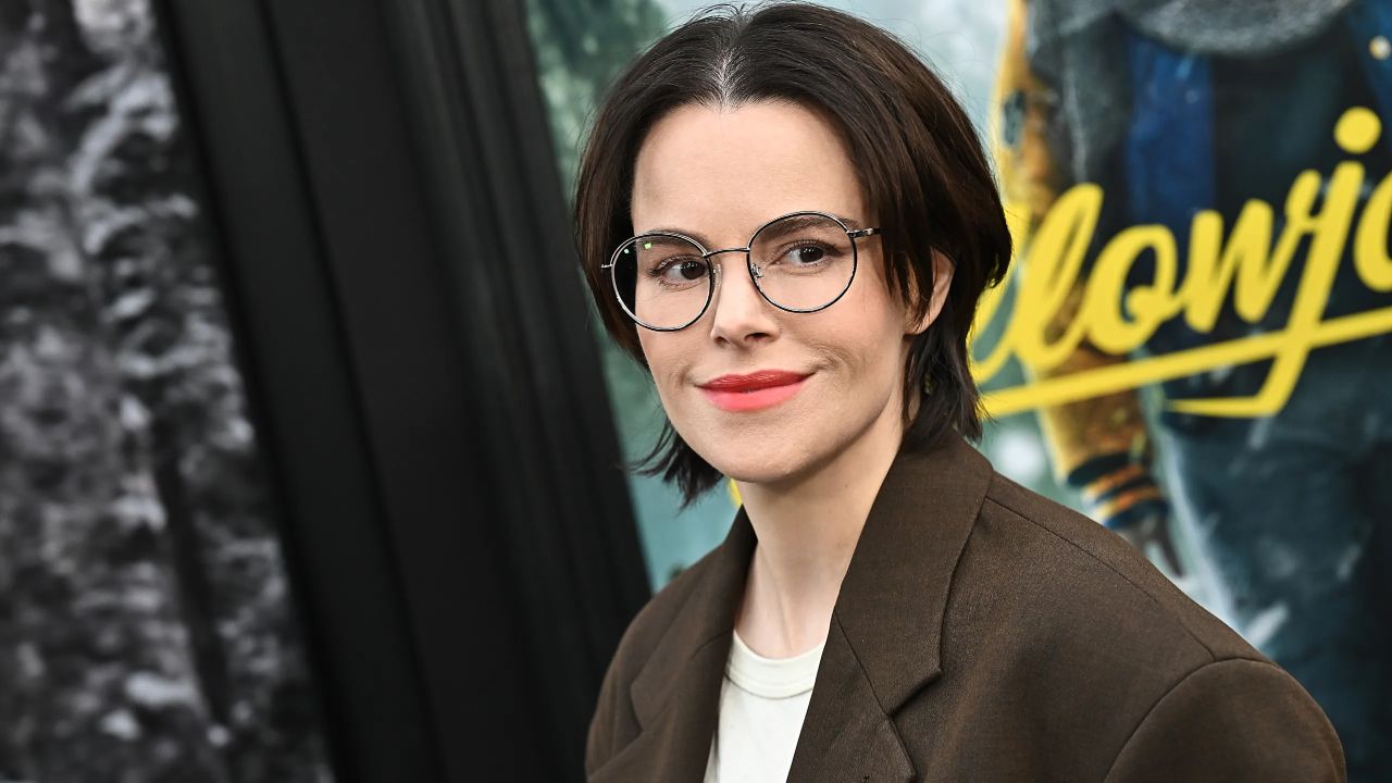 Emily Hampshire has been rendered unable to emote by too much Botox. houseandwhips.com