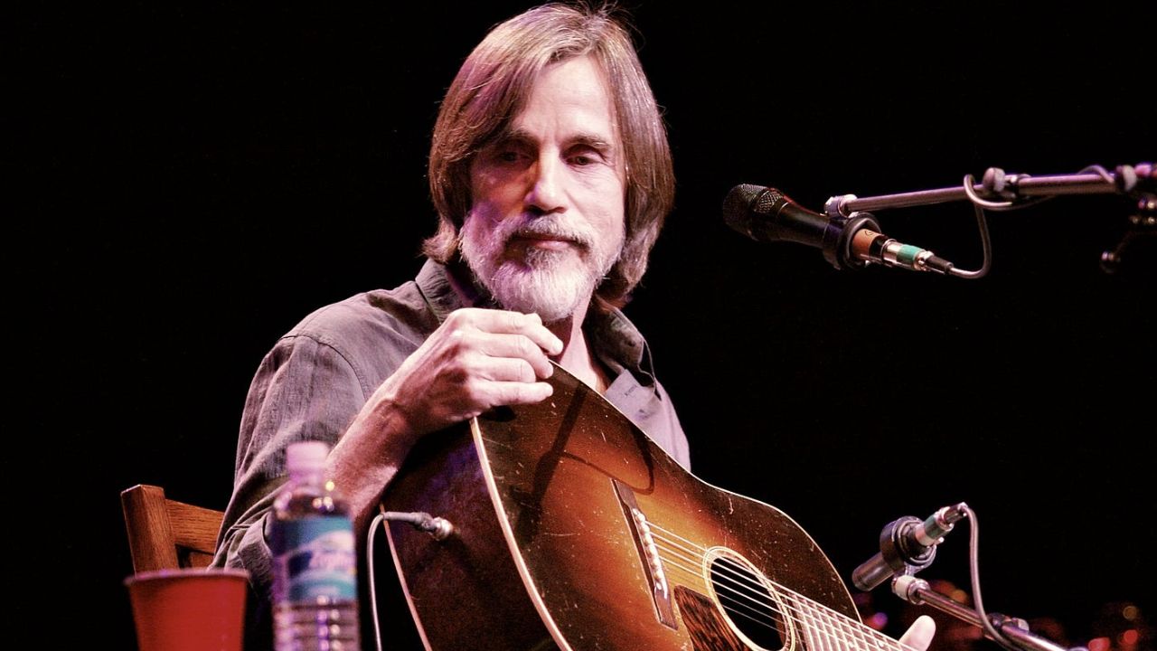Jackson Browne's fans wonder if he has had plastic surgery or not. houseandwhips.com