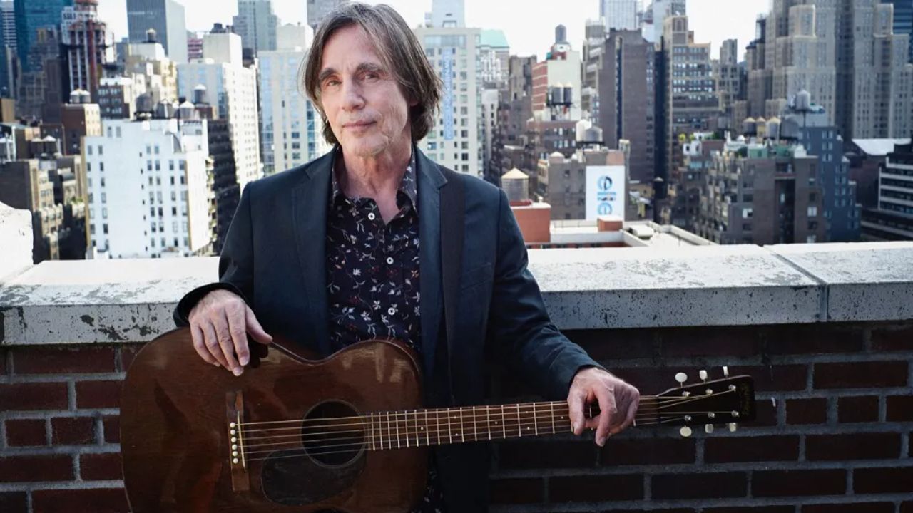 Jackson Browne does not look like he has had Botox and fillers. houseandwhips.com