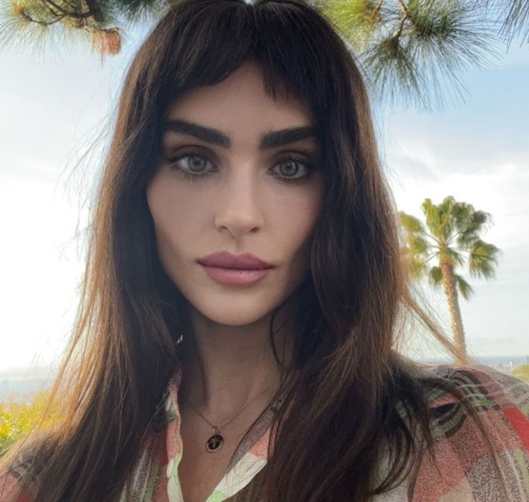 Aimee Osbourne is professionally known as ARO. houseandwhips.com