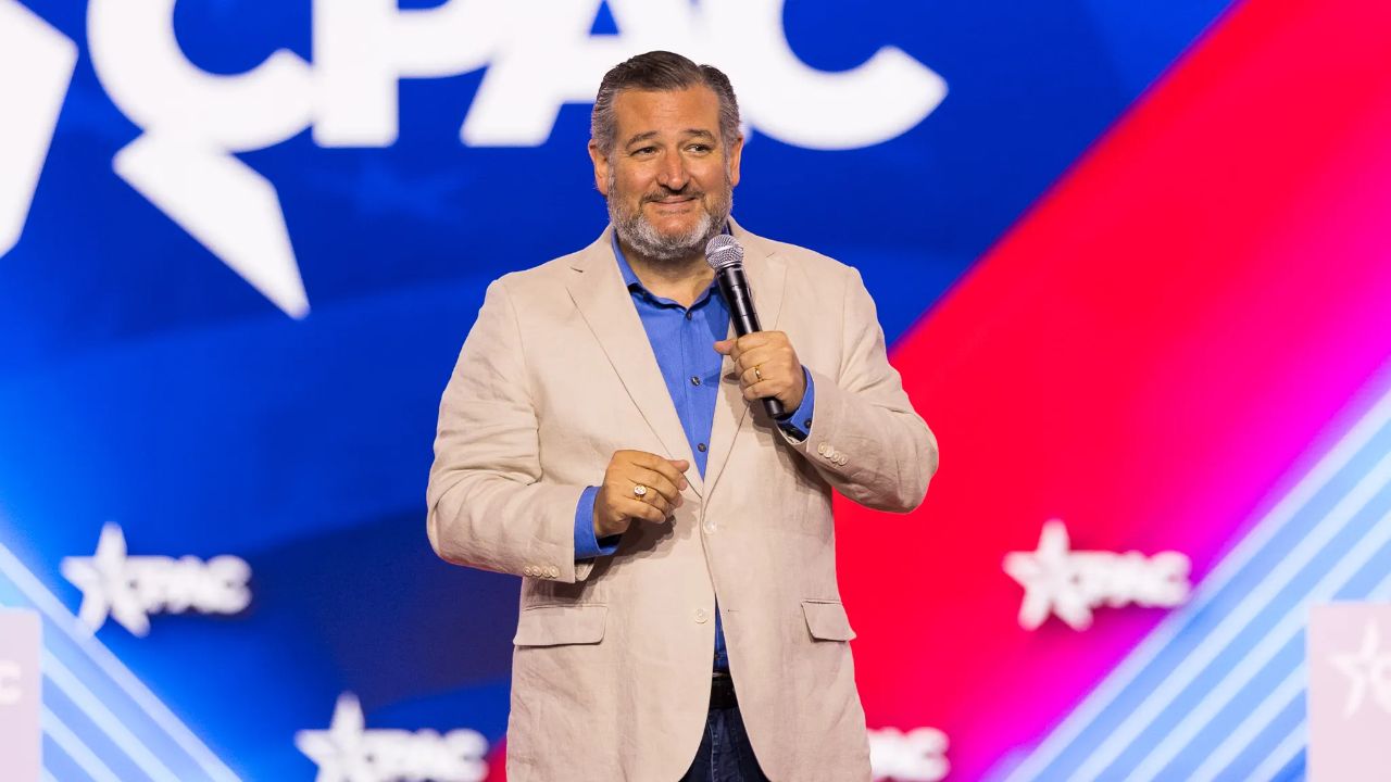 Ted Cruz is speculated to have gained weight. houseandwhips.com