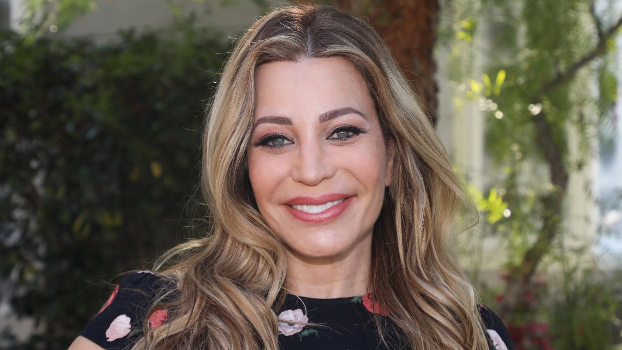 Taylor Dayne's Boyfriend: Who Is The Tell It To My Heart Singer Dating? Details About Her Relationship!
