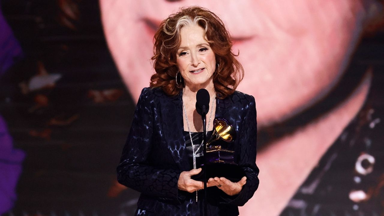 Did Bonnie Raitt Lose a Child? Is The Song Just Like That Autobiographical or Is It Fictional?