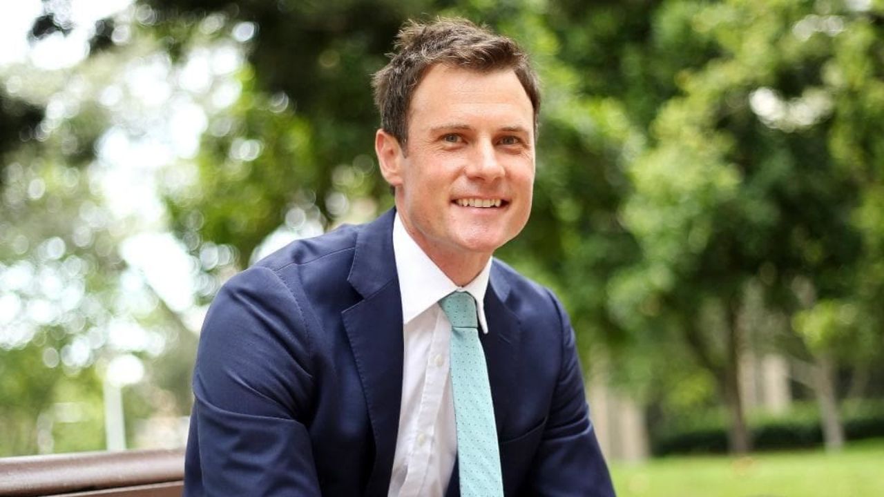 Dr Nick Fuller's Interval Weight Loss: Trick Your Body into Losing Weight Healthily!
