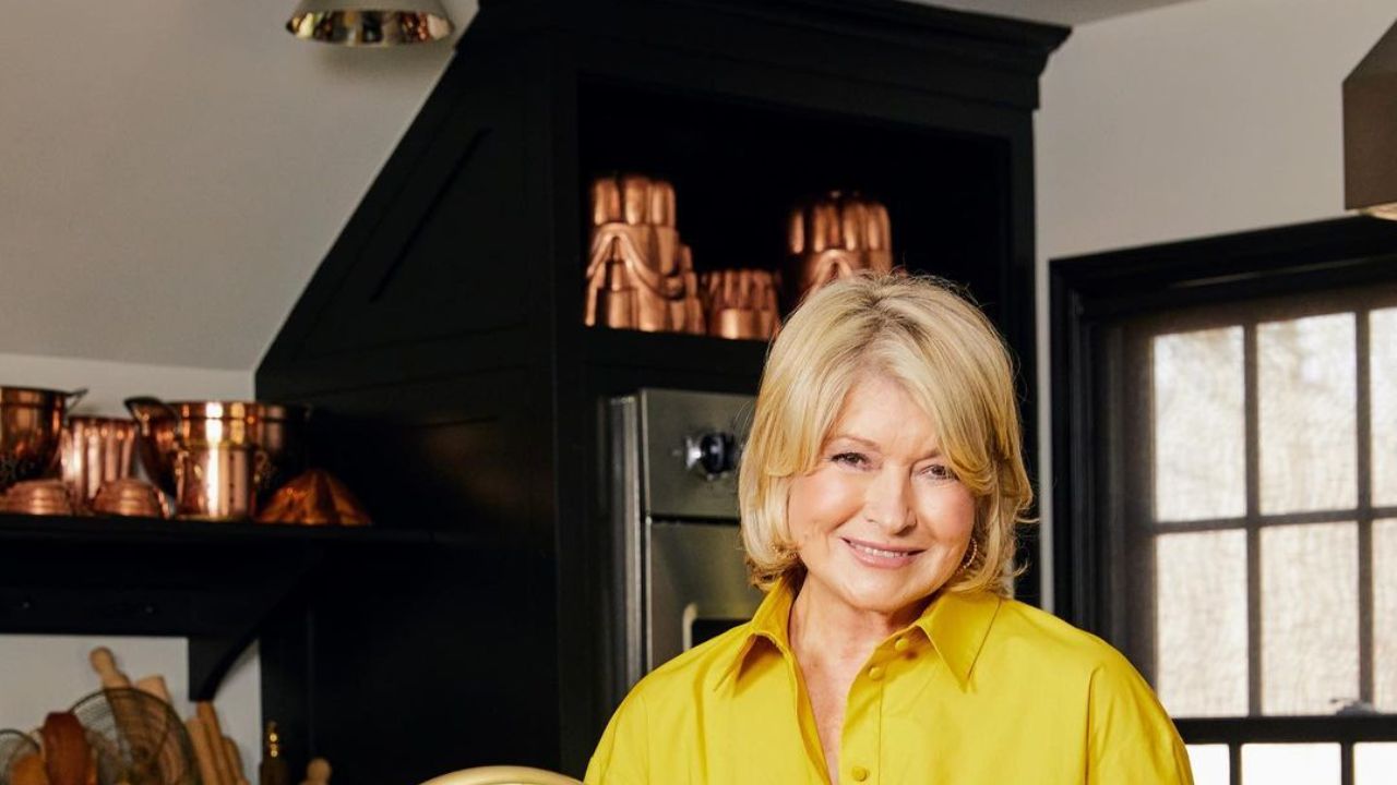 Martha Stewart's Weight Loss: 2023 Sports Illustrated Swimsuit Edition. houseandwhips.com