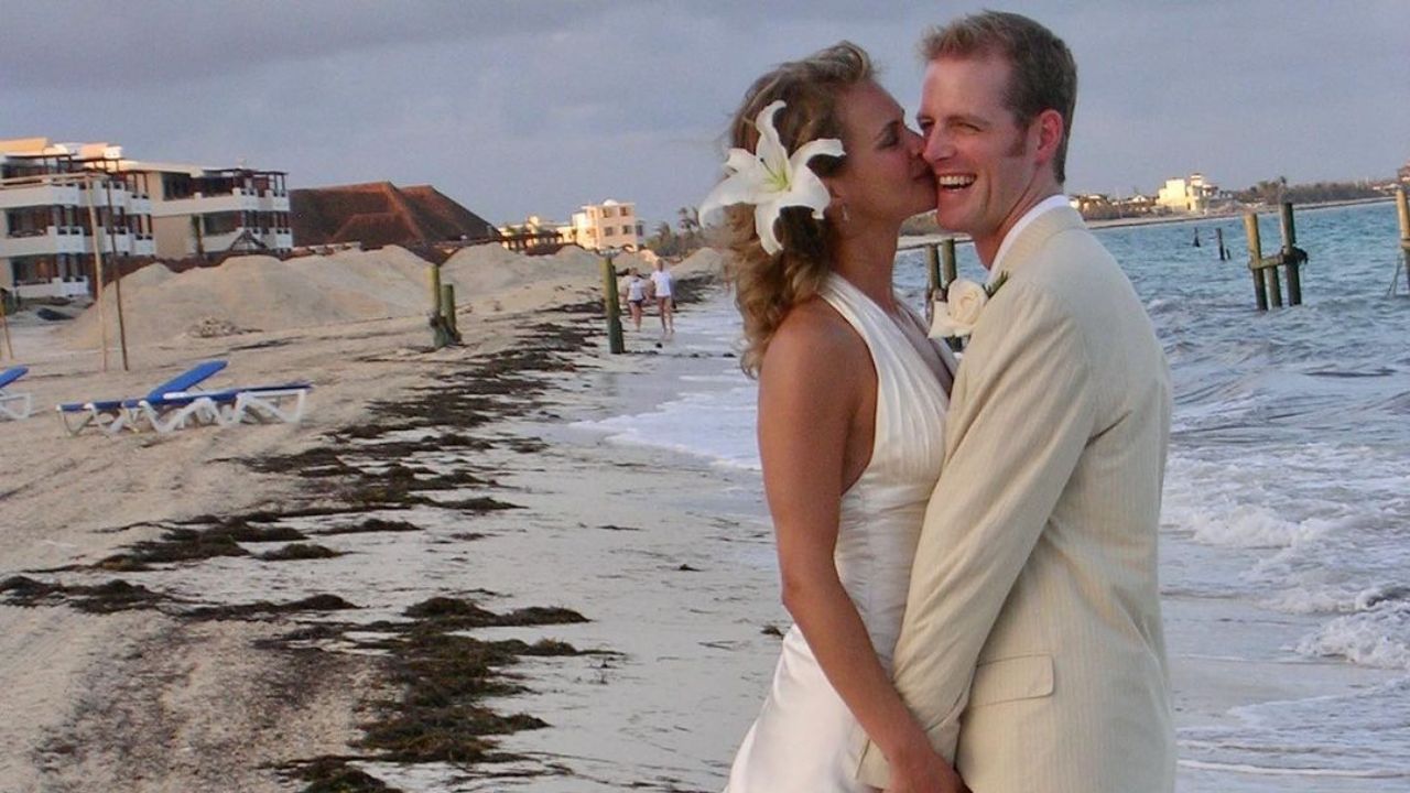 Jennifer Hedger’s Husband is Sean McCormick. houseandwhips.com