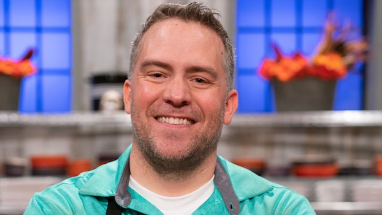 Is It Cake's contestant Pete Tidwell is married to his wife Charlotte McKinlay Tidwell. houseandwhips.com