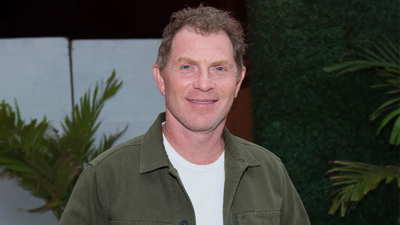 Bobby Flay is suspected of having plastic surgery to look young. houseandwhips.com
