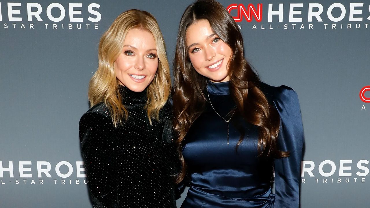 Lola Consuelos has been joining her mom in her workout sessions. houseandwhips.com