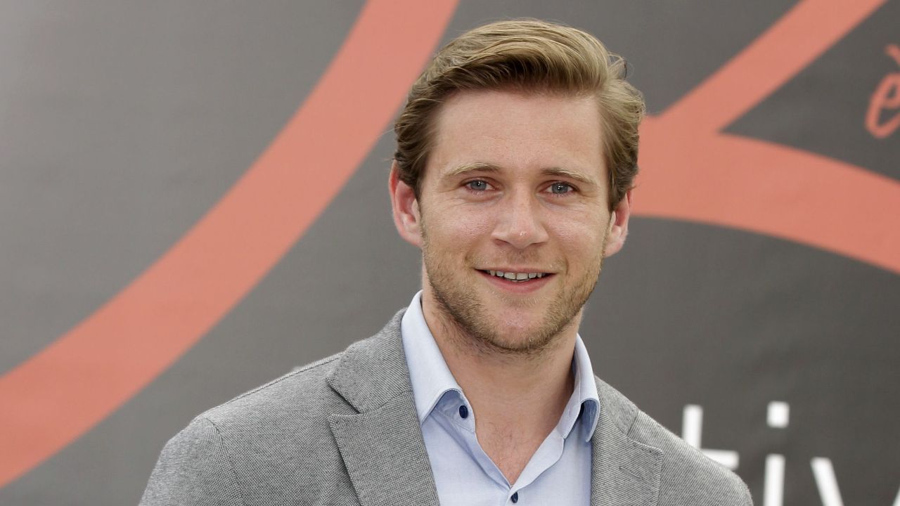 Allen Leech has definitely lost about 6-7 pounds. houseandwhips.com