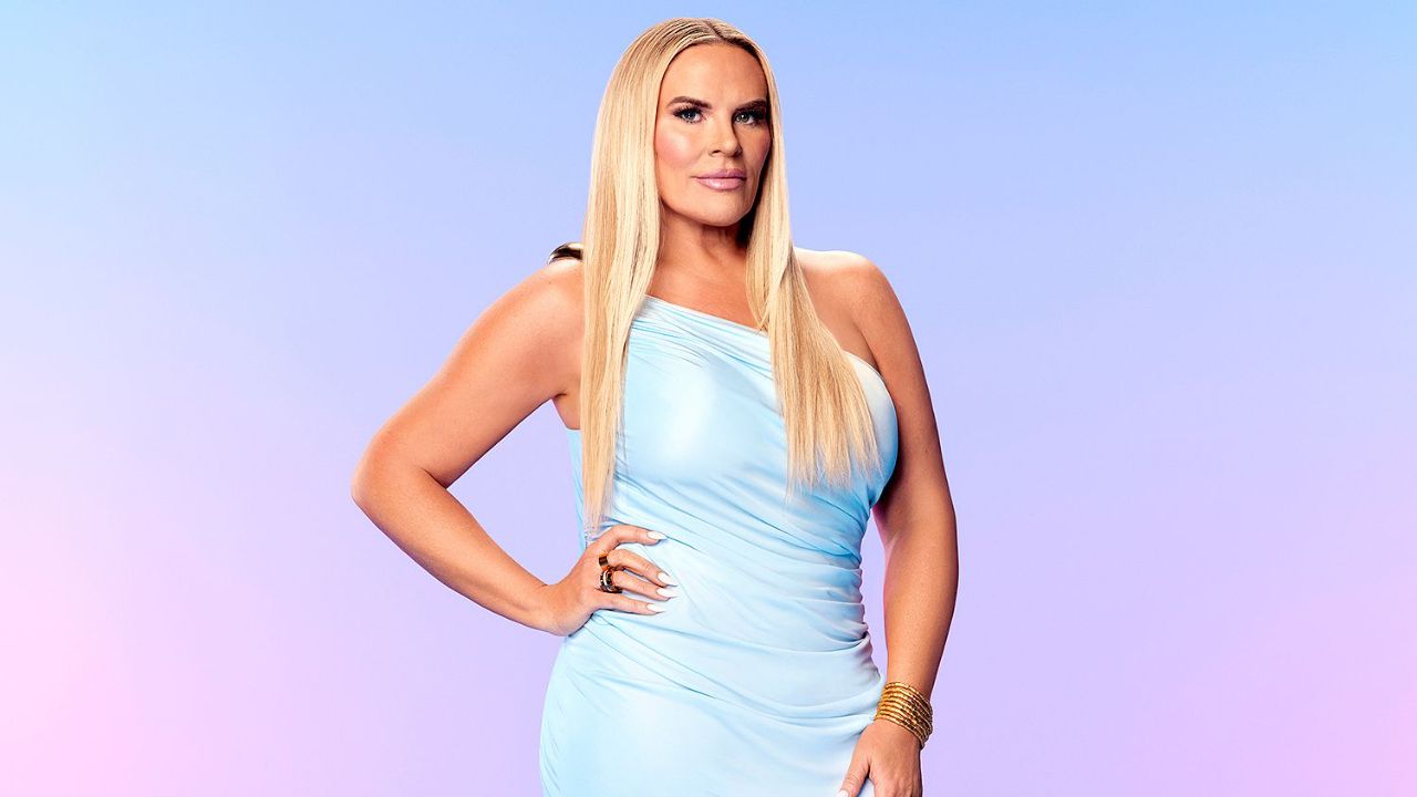 Heather Gay's new face and look have sparked intense plastic surgery discussion. houseandwhips.com