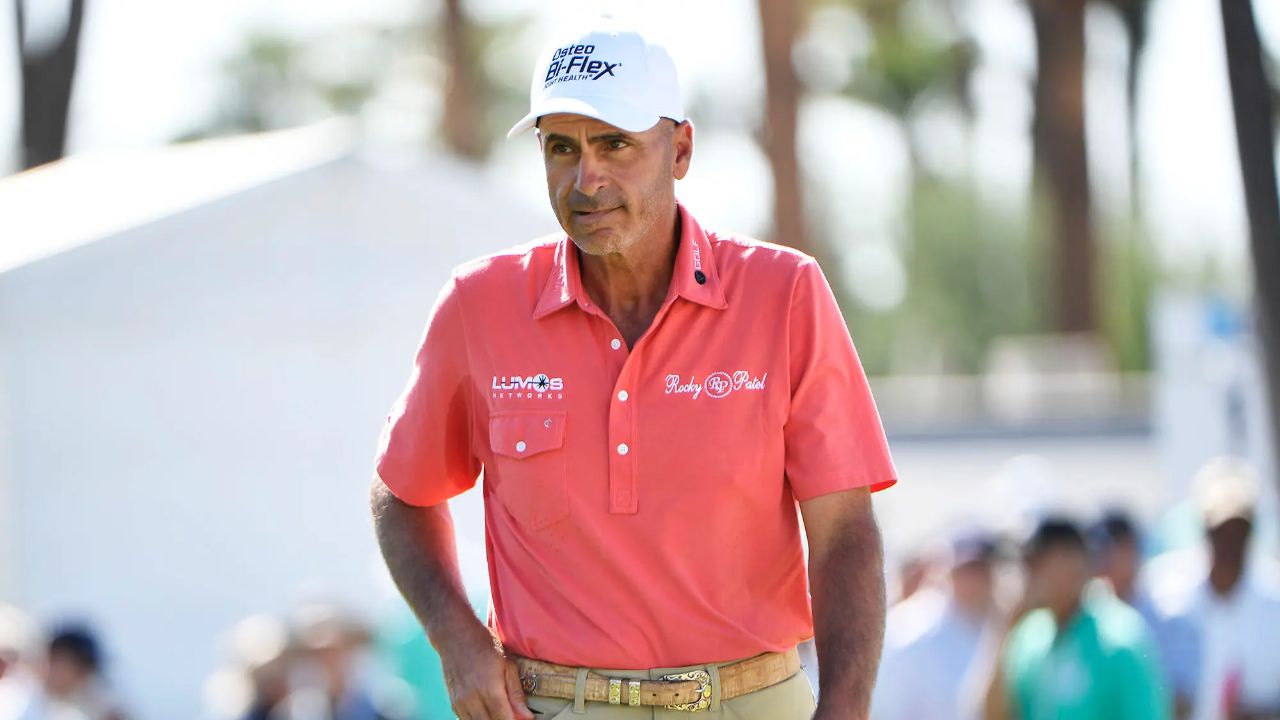Golfer Rocco Mediate lost about 80 pounds over the last few years. houseandwhips.com