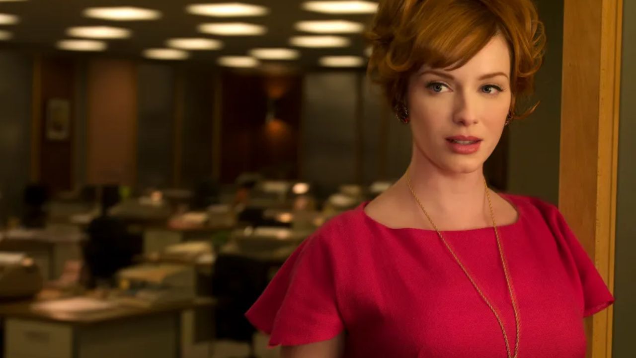 Christina Hendricks Got Breast Reduction? 2024 Update!