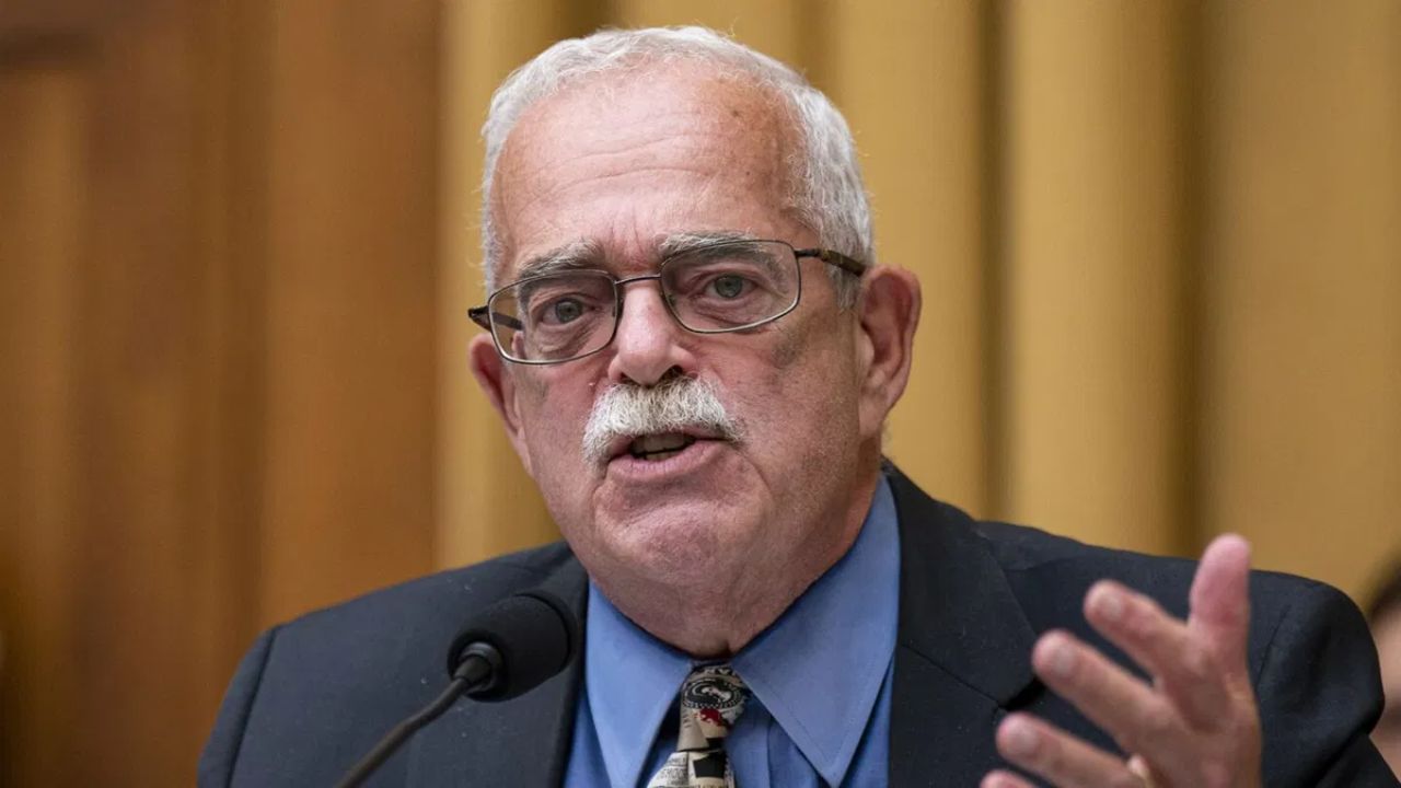 Gerry Connolly's $1.7M Net Worth, Health, Wife and Kids
