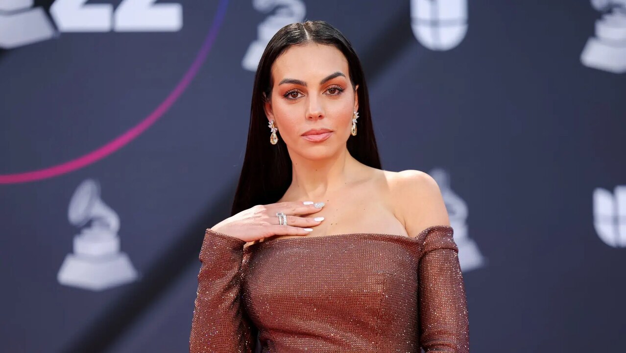 Georgina Rodríguez's net worth is $10 million.