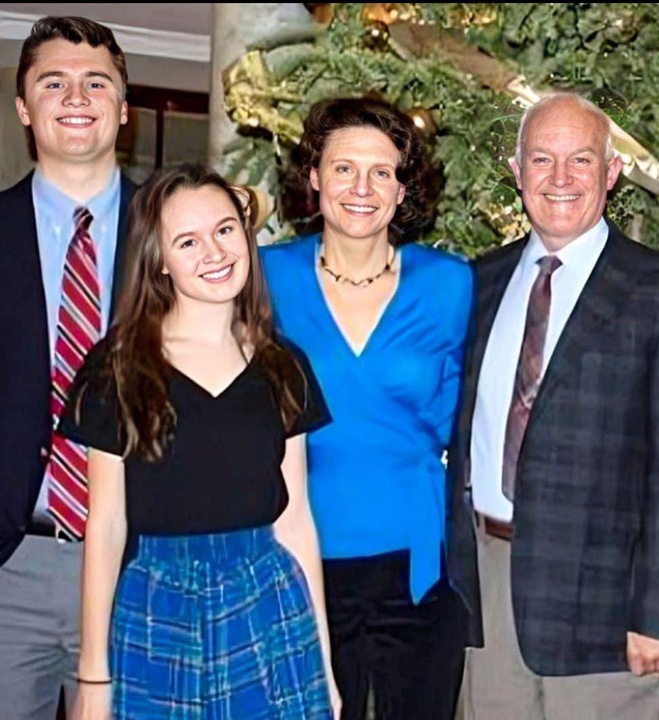 Charlie Kirk with his parents and sister.