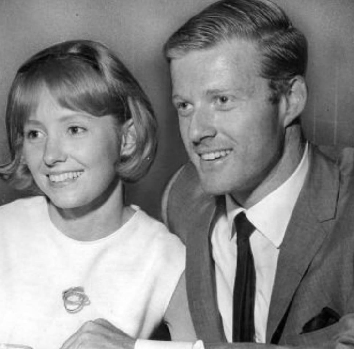 Robert Redford with his first wife, Lola Van Wagenen.